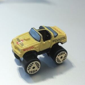 Micro Machines 1986 Galoob '70s-'80s Yellow Pontiac Trans Am Firebird T-Top